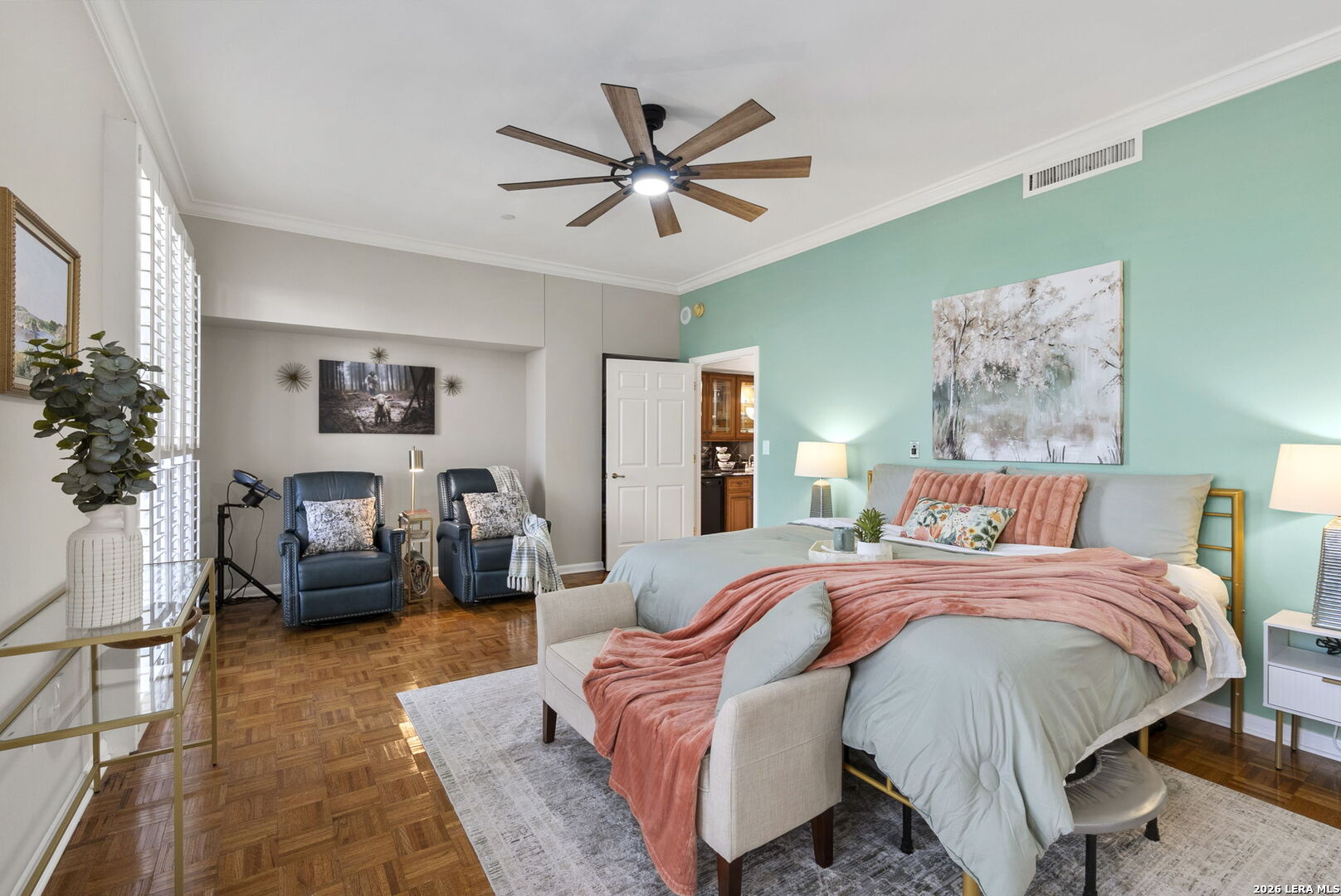 1 TOWERS PARK LN Unit: 2304
