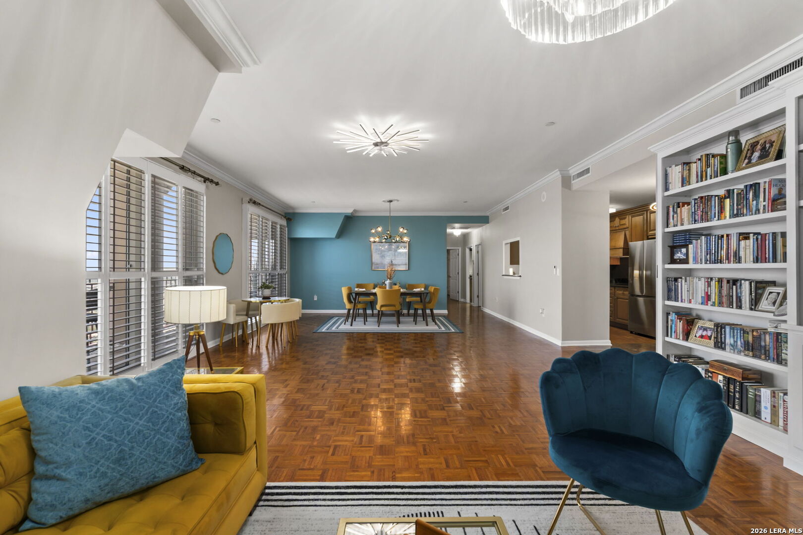 1 TOWERS PARK LN Unit: 2304