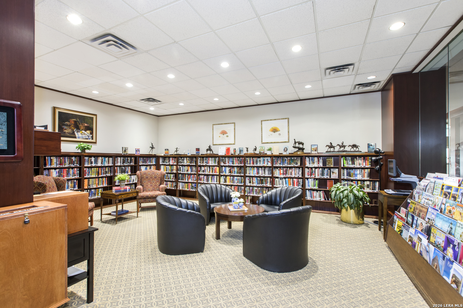 1 TOWERS PARK LN Unit: 2304