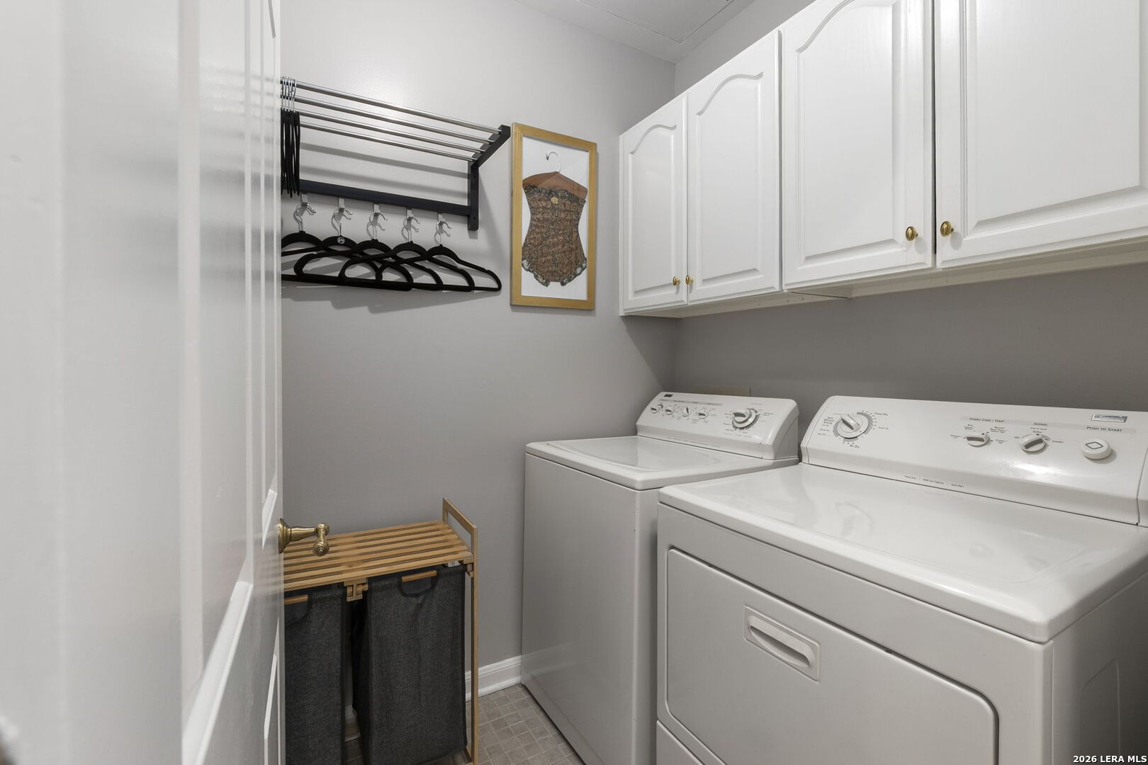 1 TOWERS PARK LN Unit: 2304