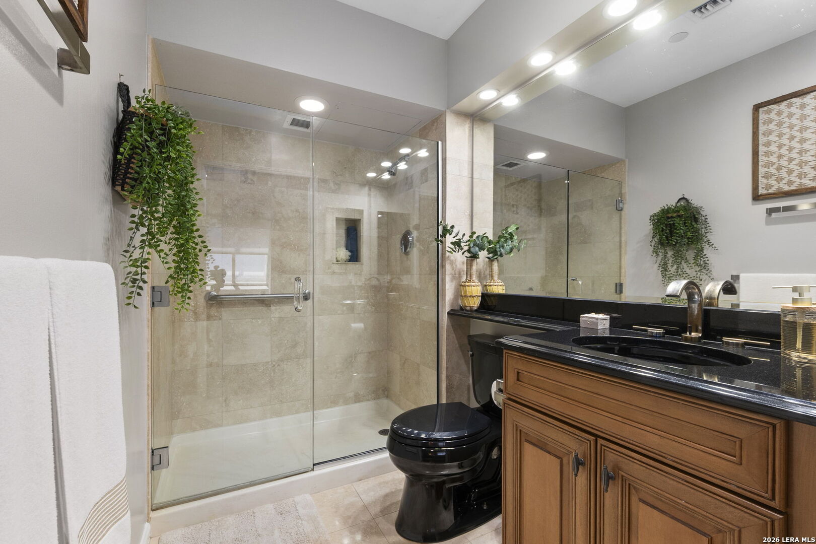 1 TOWERS PARK LN Unit: 2304