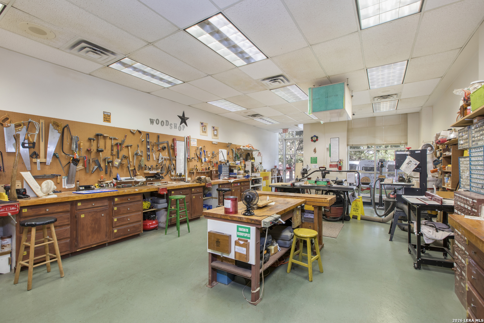 1 TOWERS PARK LN Unit: 2304