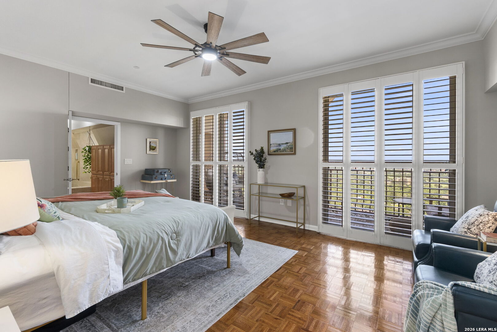 1 TOWERS PARK LN Unit: 2304