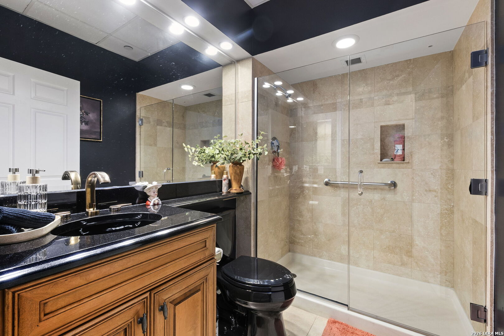 1 TOWERS PARK LN Unit: 2304