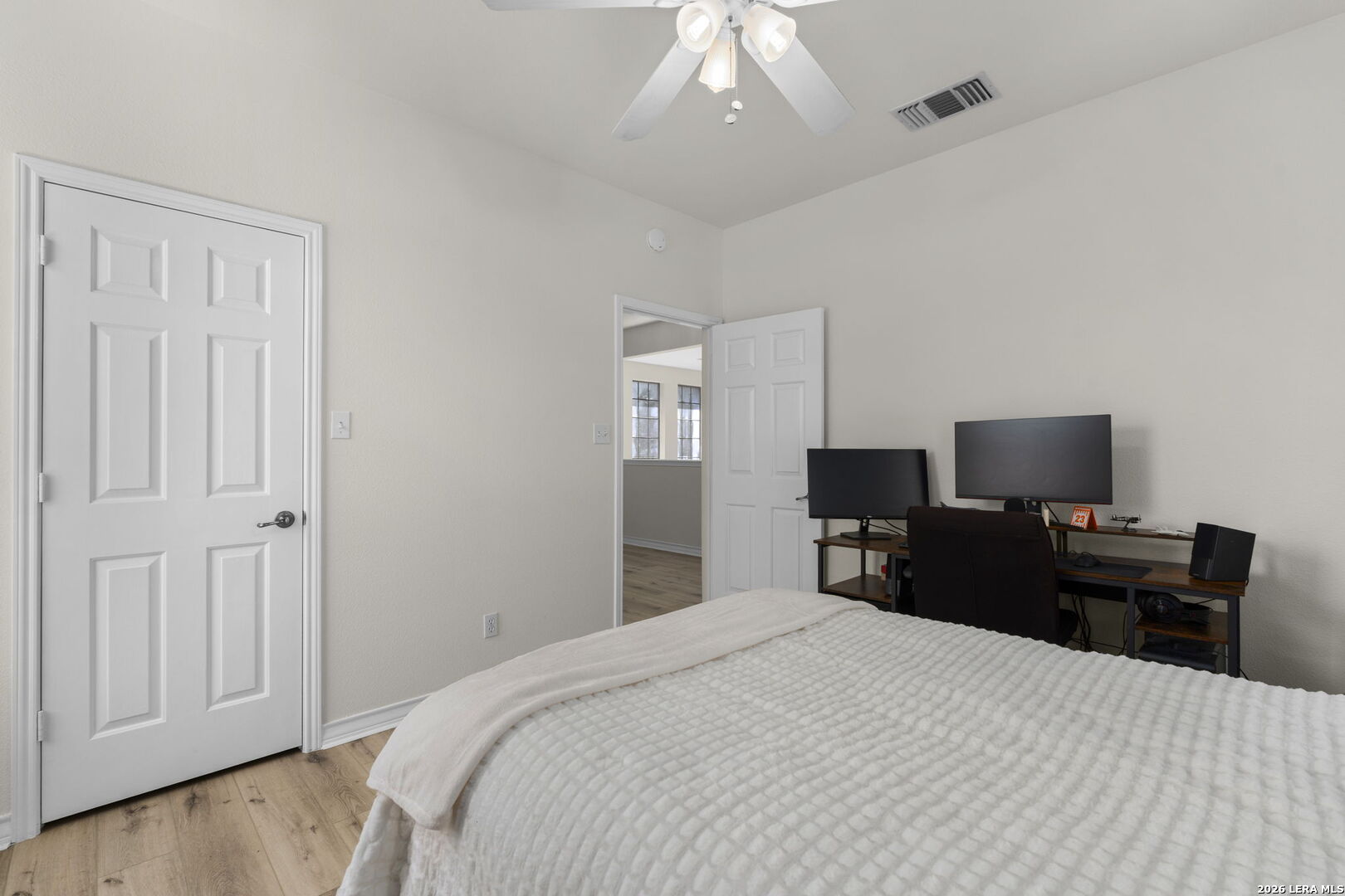 25822 HARMONY HOLW