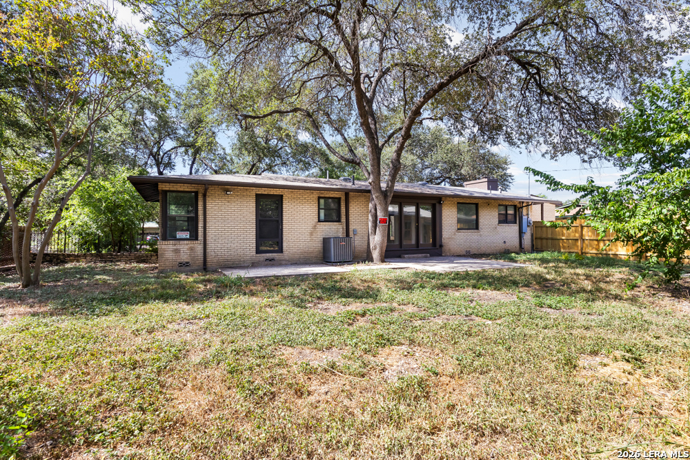 2519 W Kings Hwy