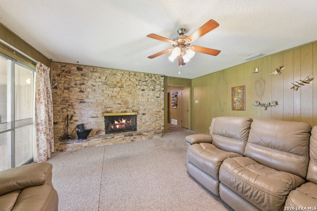 210 KIMBERLY DR