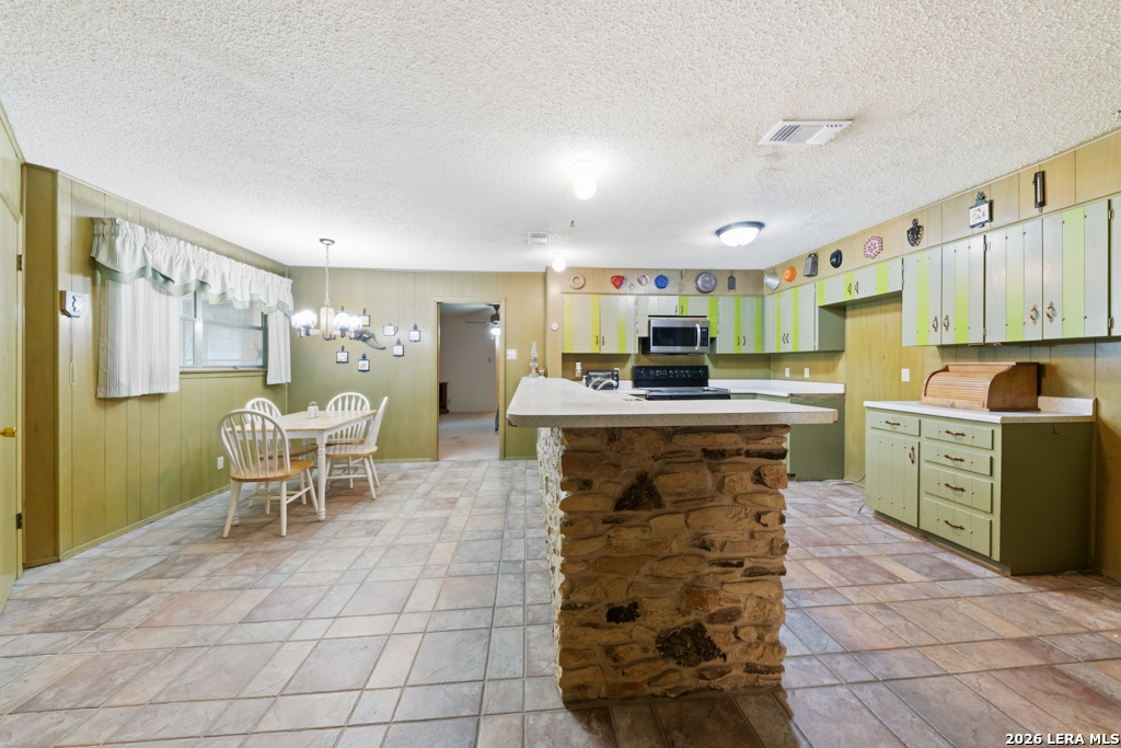 210 KIMBERLY DR