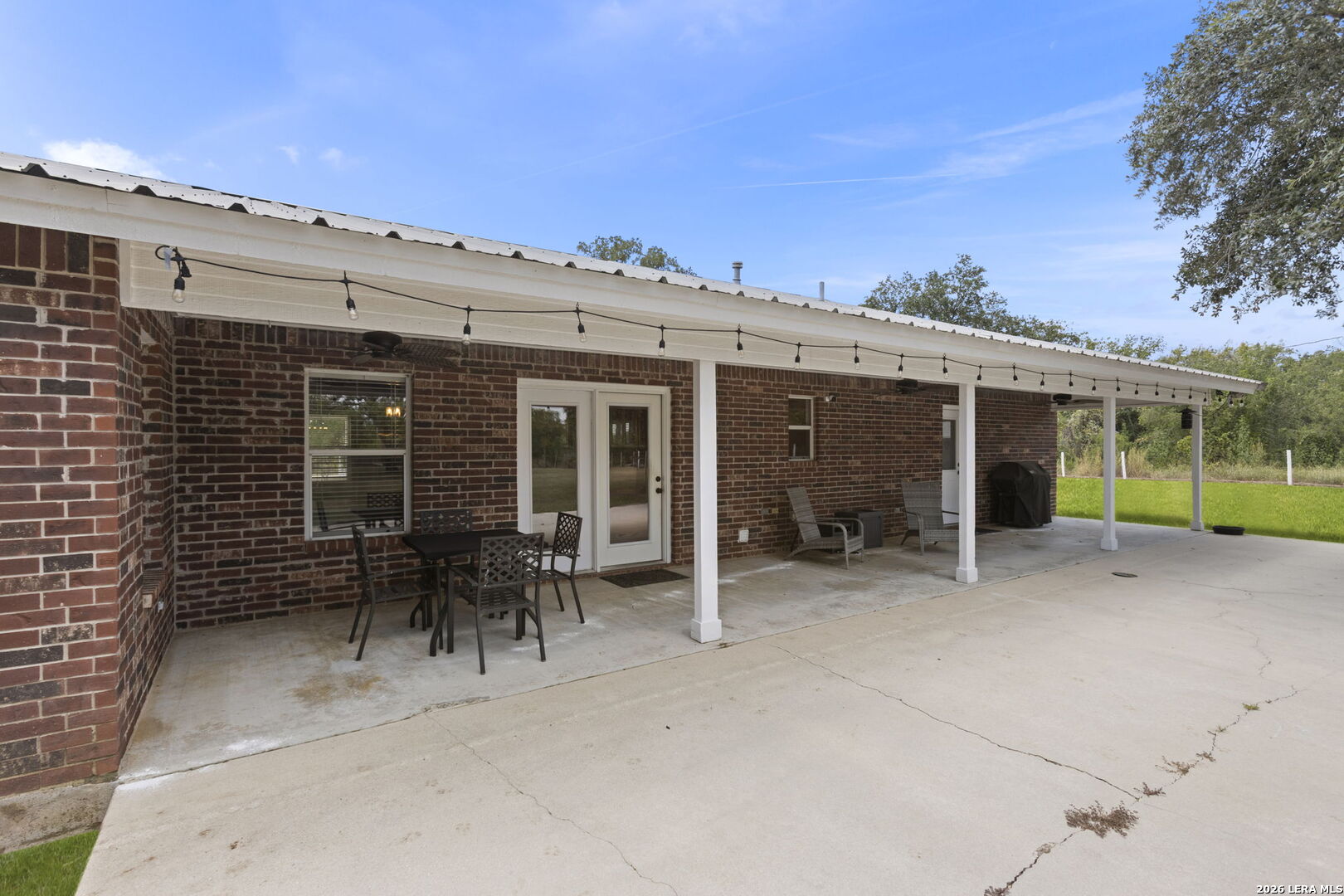 172 MEADOW LAKE DR