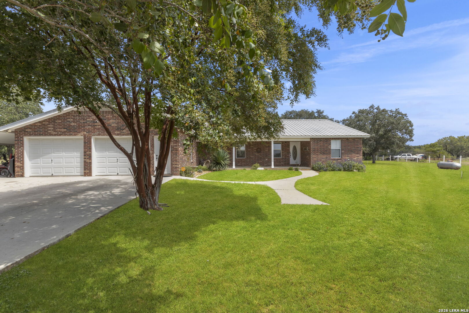 172 MEADOW LAKE DR