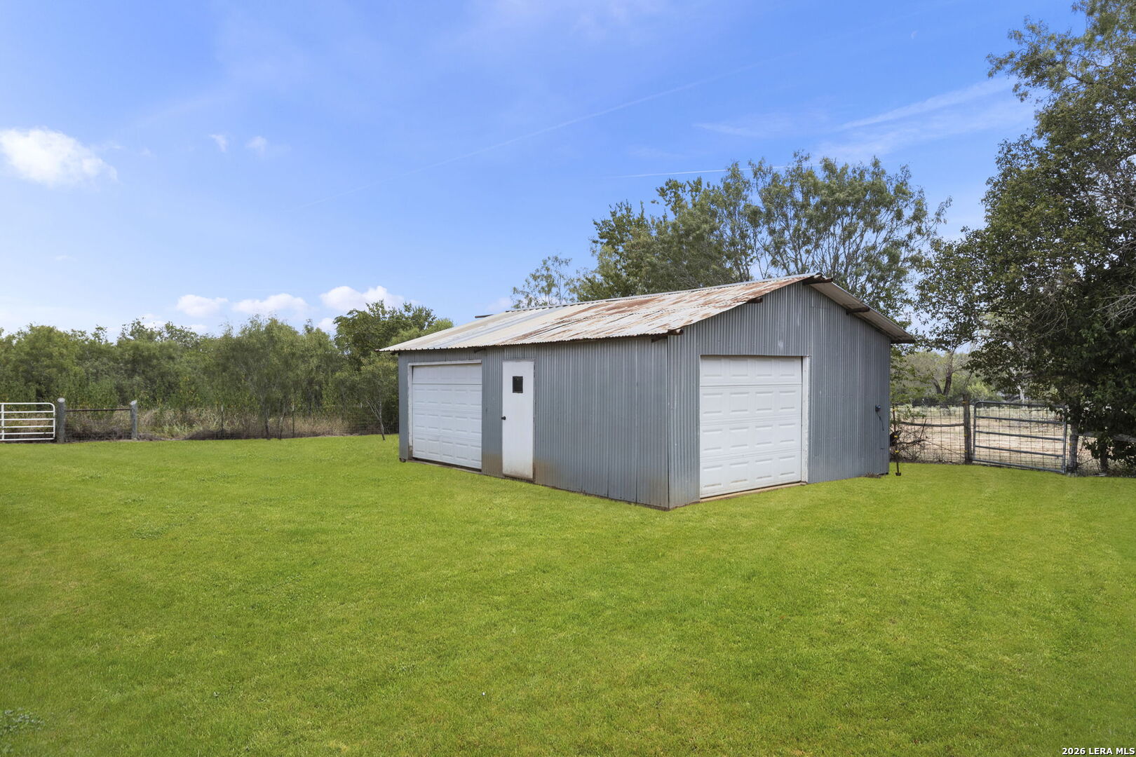 172 MEADOW LAKE DR