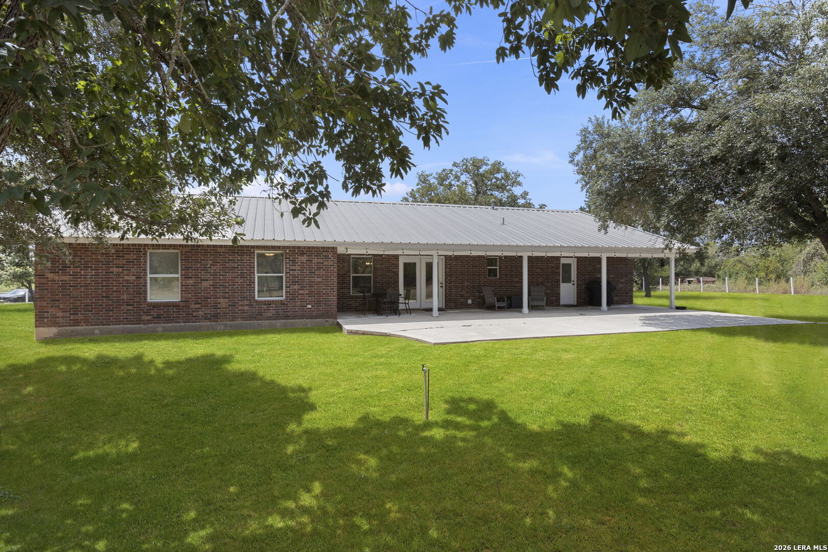 172 MEADOW LAKE DR