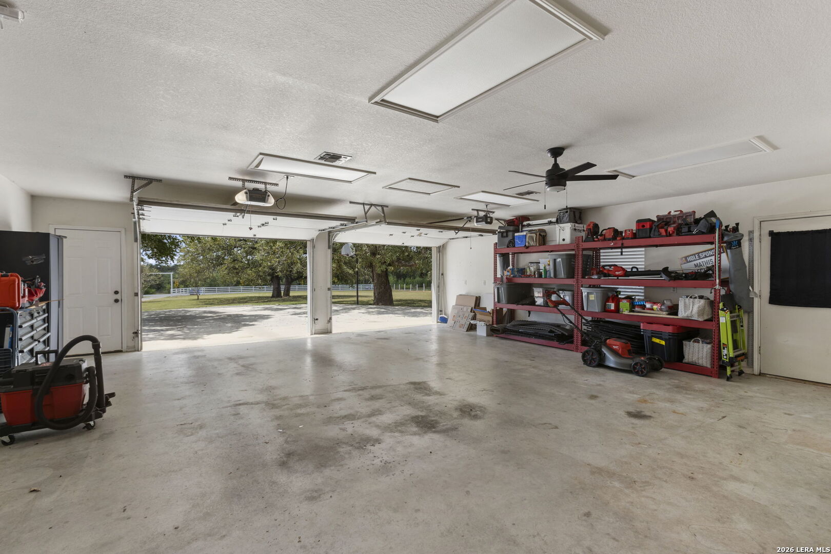 172 MEADOW LAKE DR