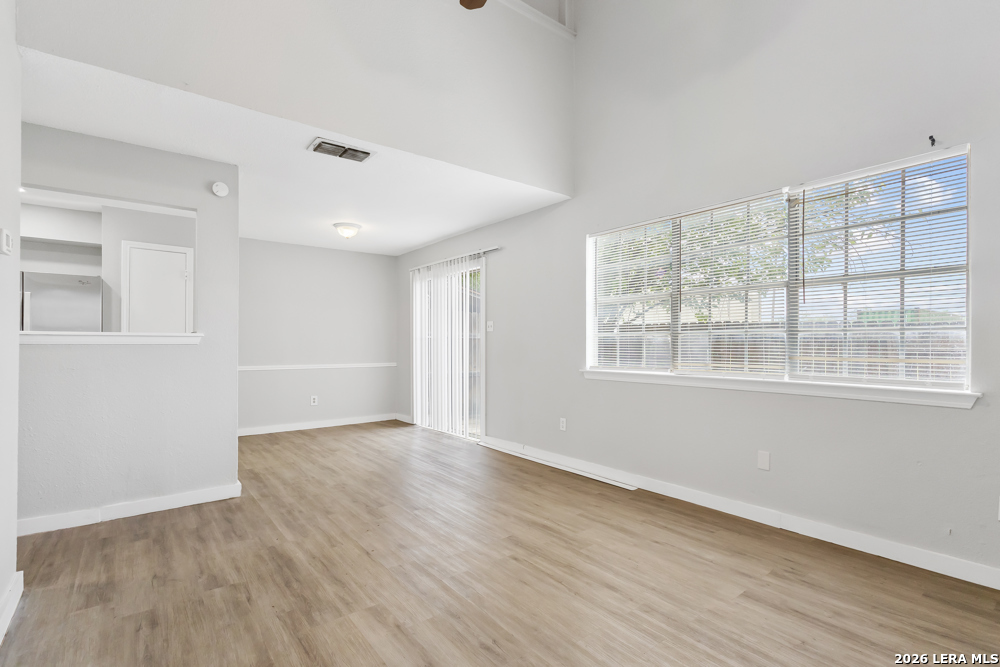 6710 WINDSOR HOLW