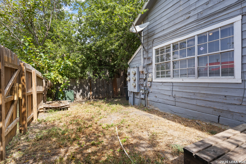 6710 WINDSOR HOLW
