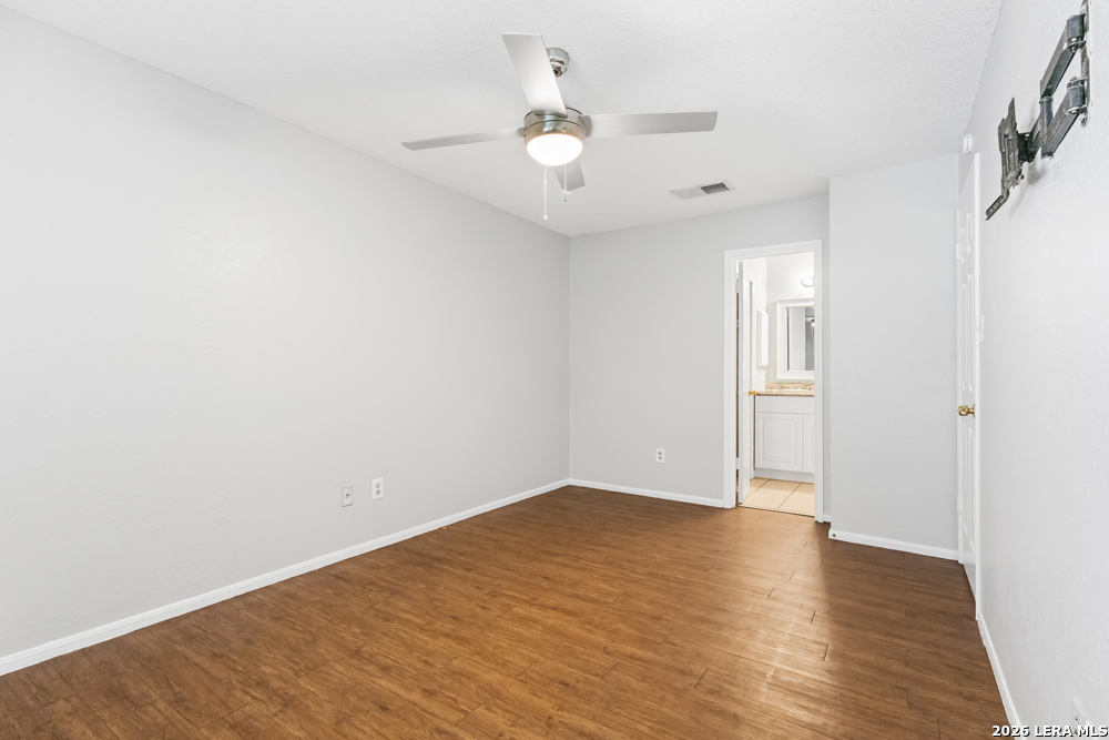 6710 WINDSOR HOLW