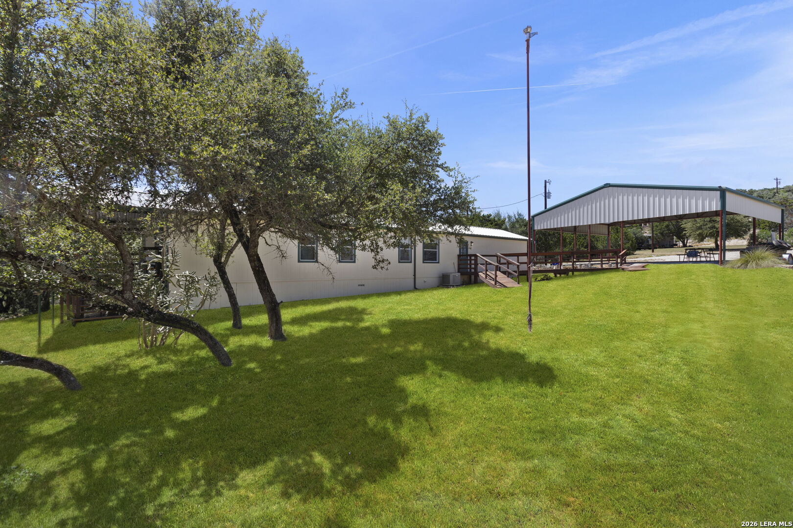 182 AUSTIN LN