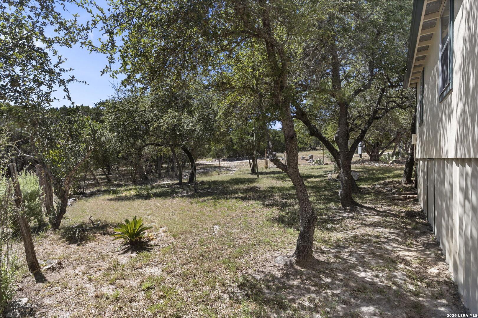 182 AUSTIN LN
