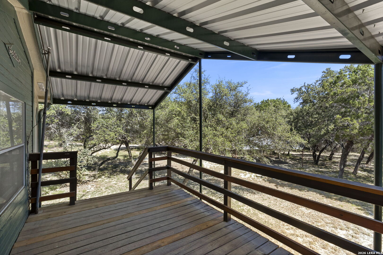 182 AUSTIN LN