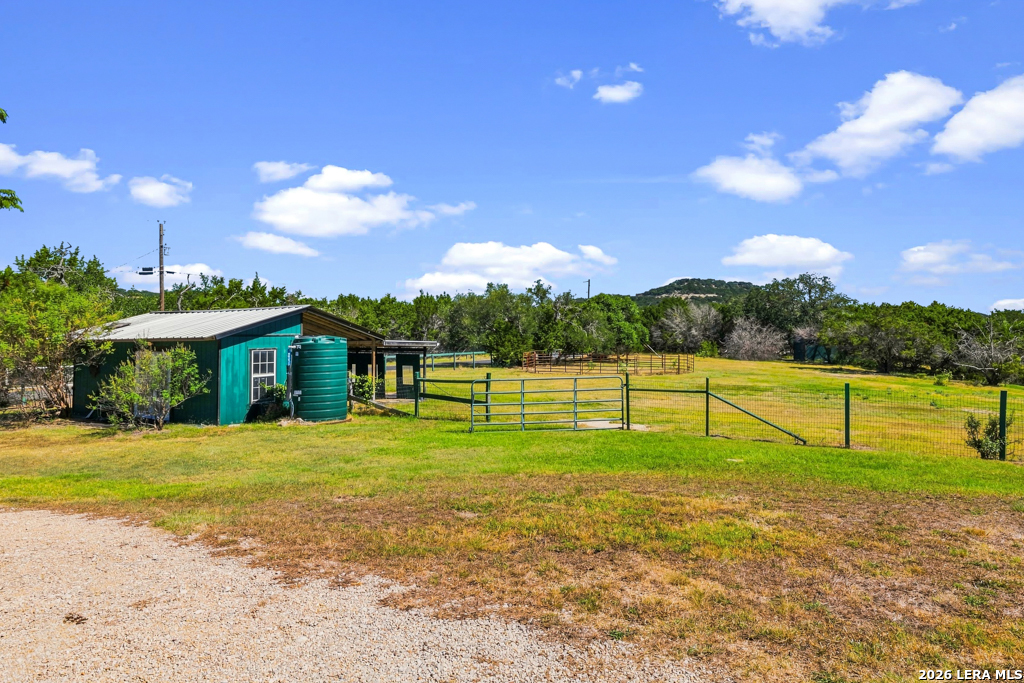 103 Lariat Dr