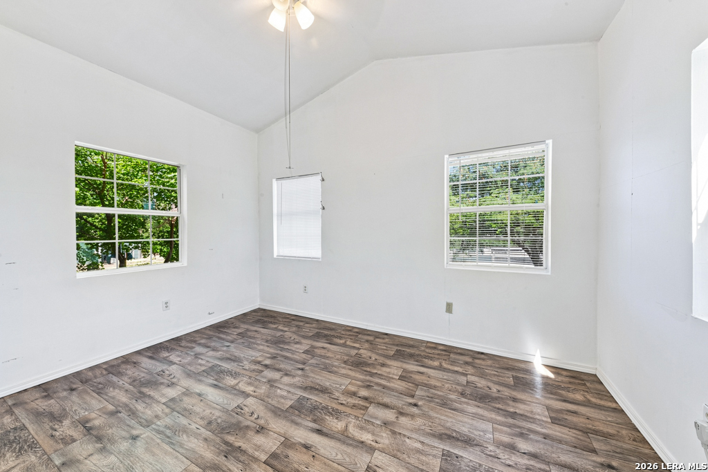 103 Lariat Dr