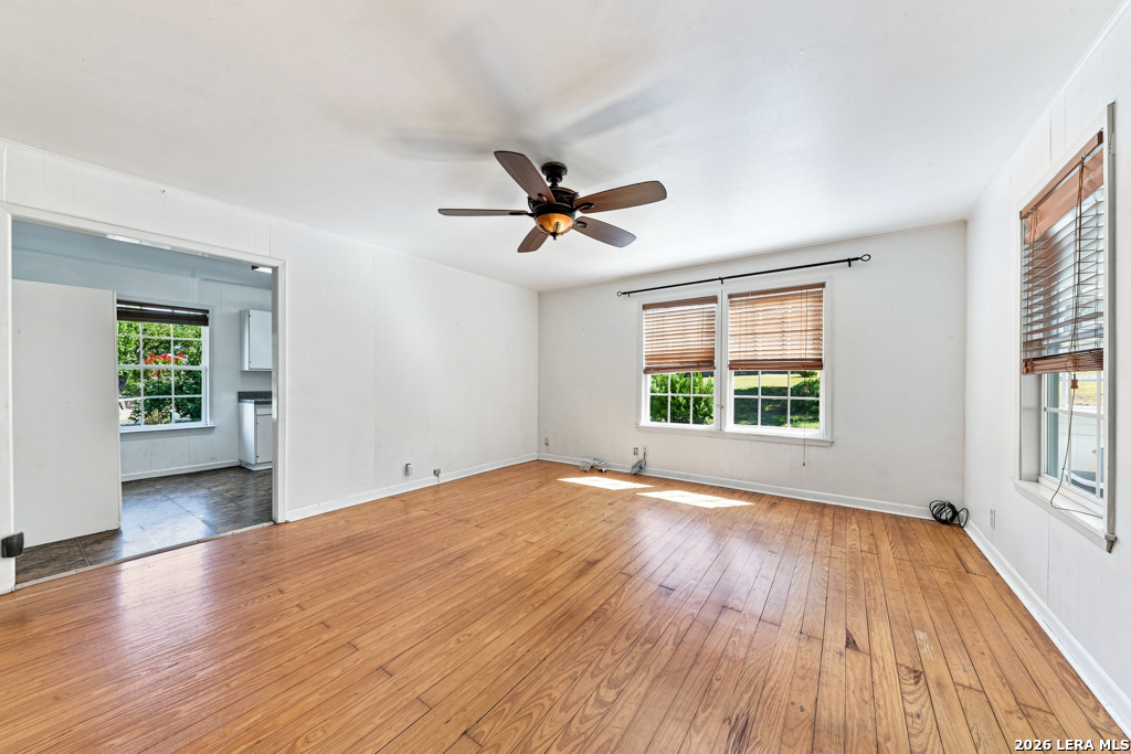 103 Lariat Dr