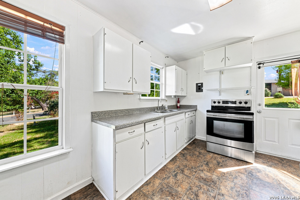 103 Lariat Dr