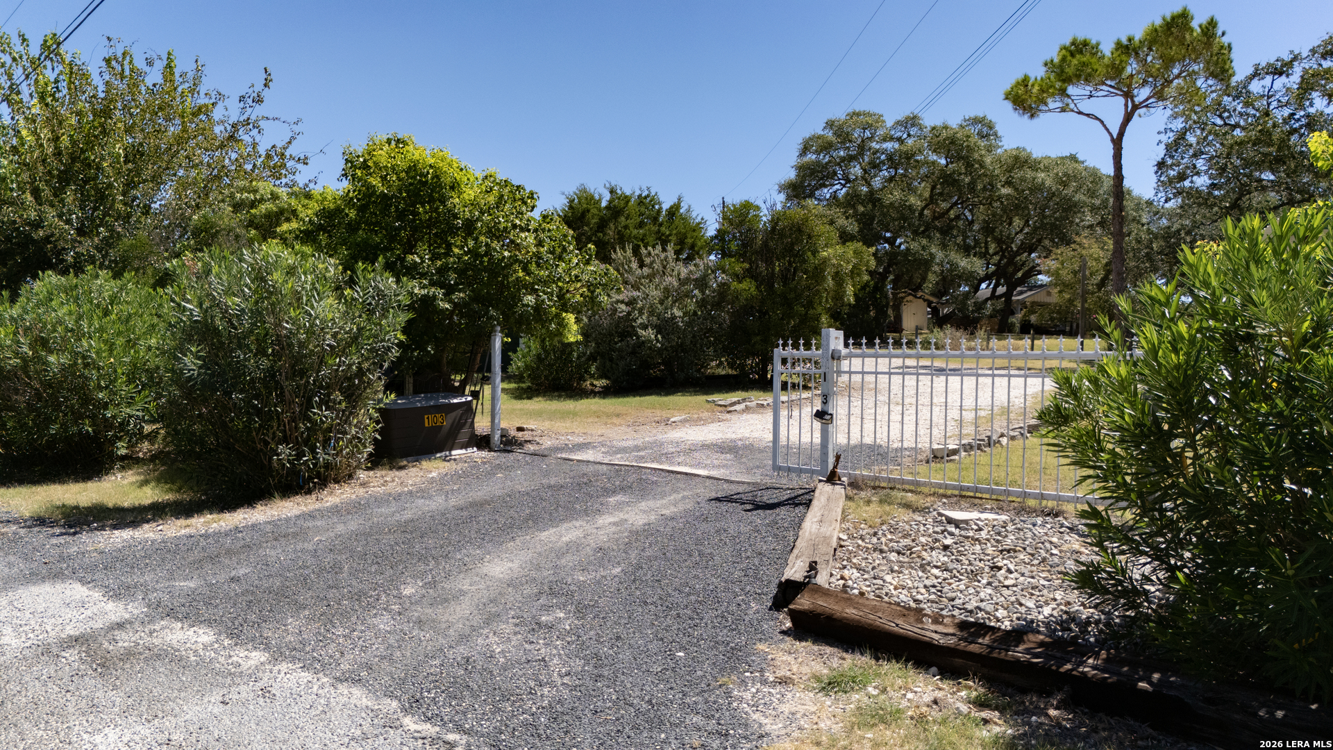 103 Lariat Dr