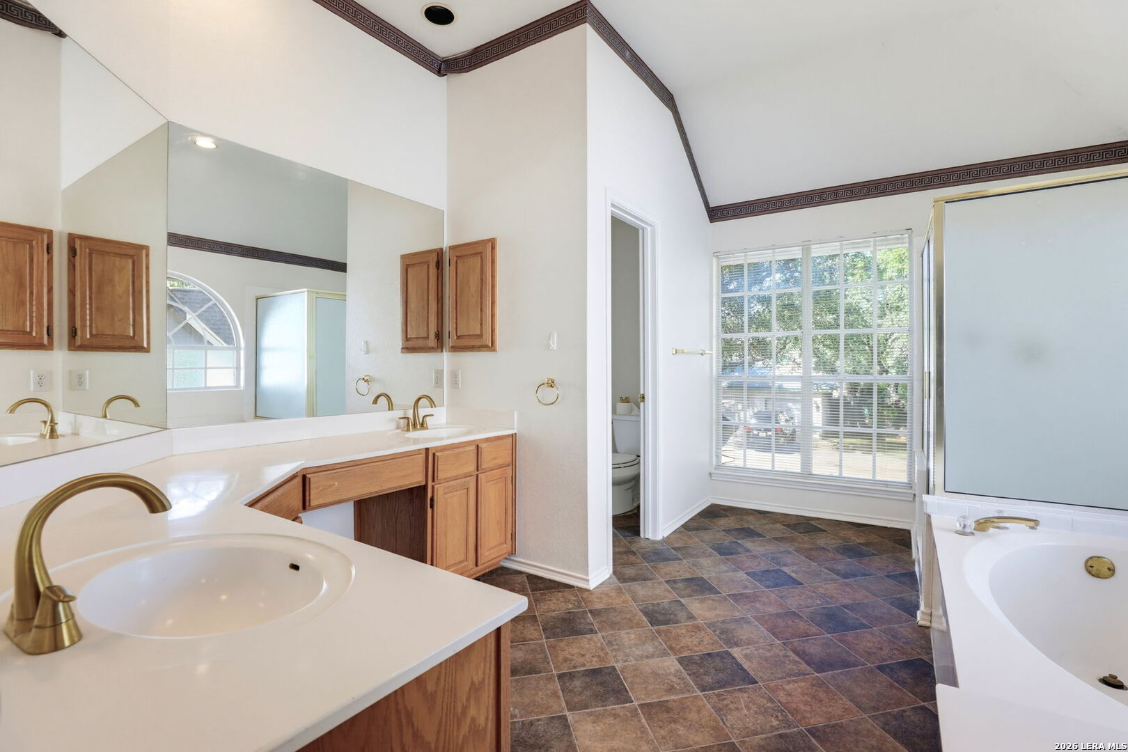 2410 Burning Trail