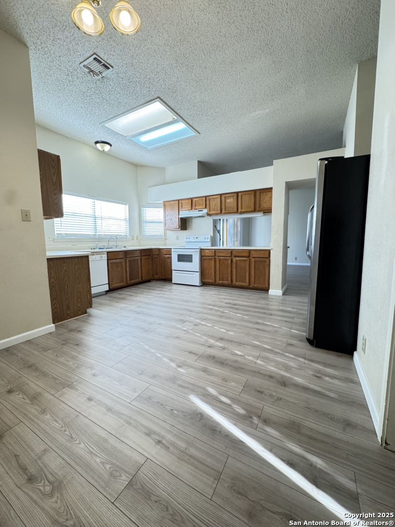 230 Saddlebrook Dr