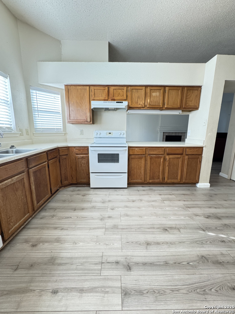230 Saddlebrook Dr