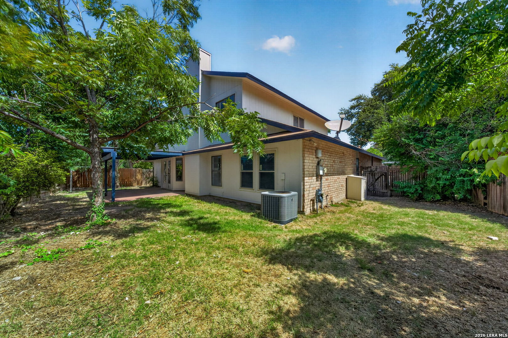 3538 BYRON ST