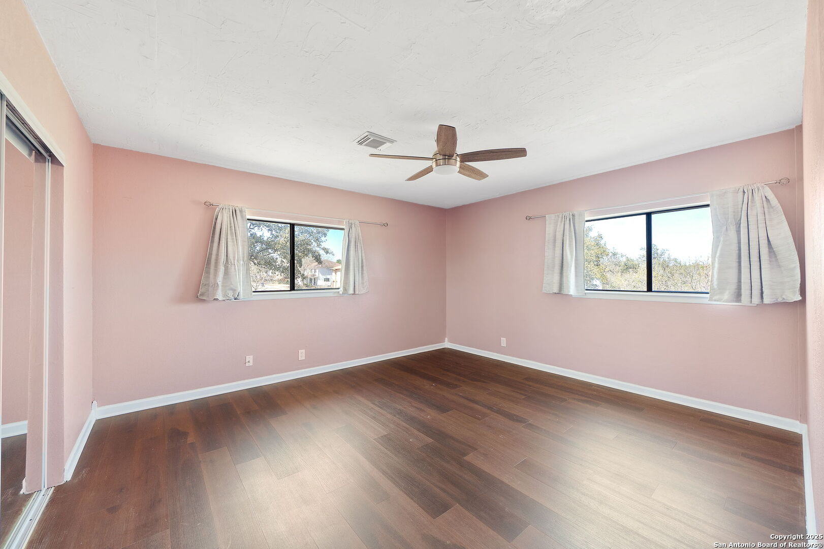 7703 Sandia Bluff