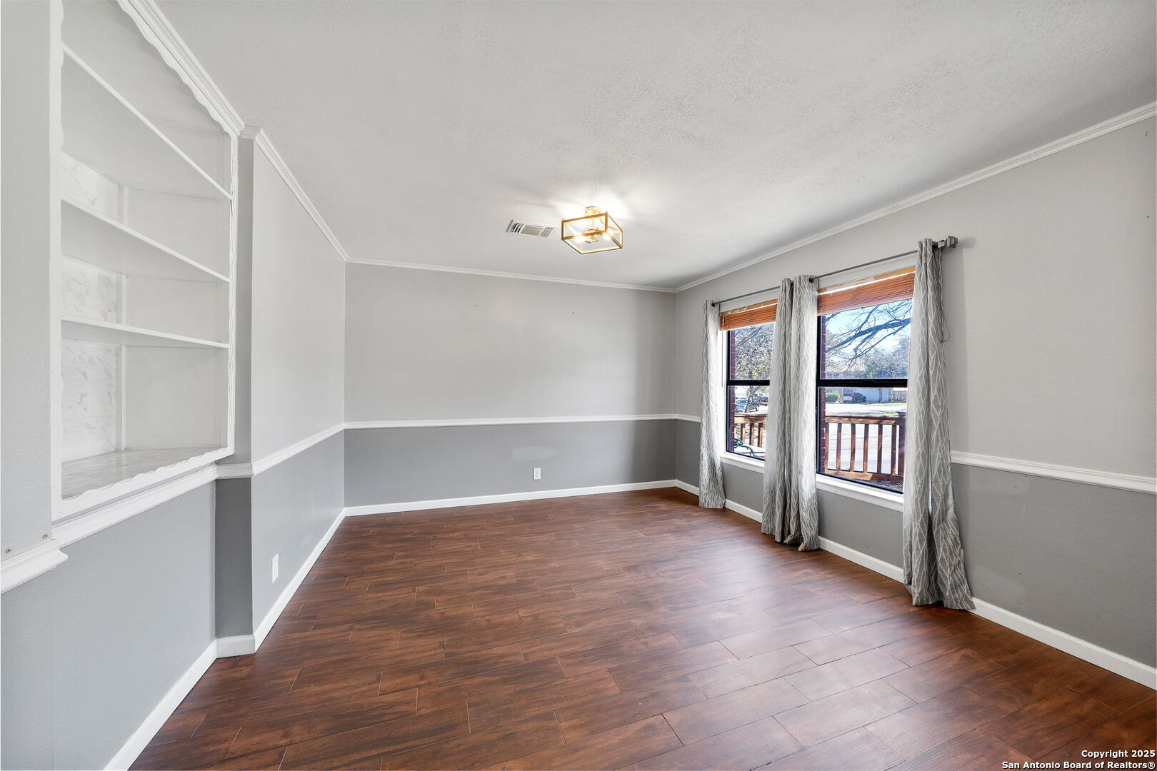 7703 Sandia Bluff