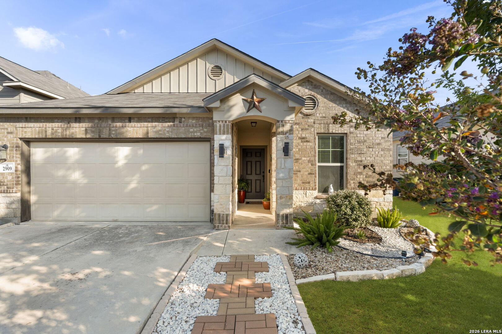2909 Sunset Summit