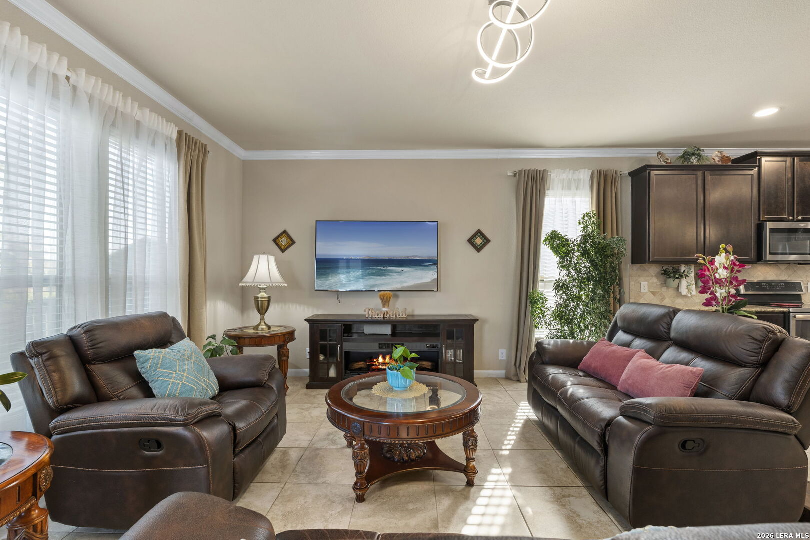 2909 Sunset Summit