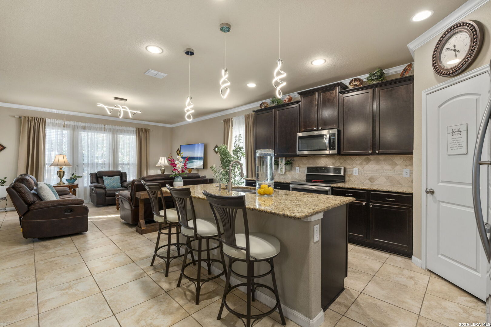 2909 Sunset Summit