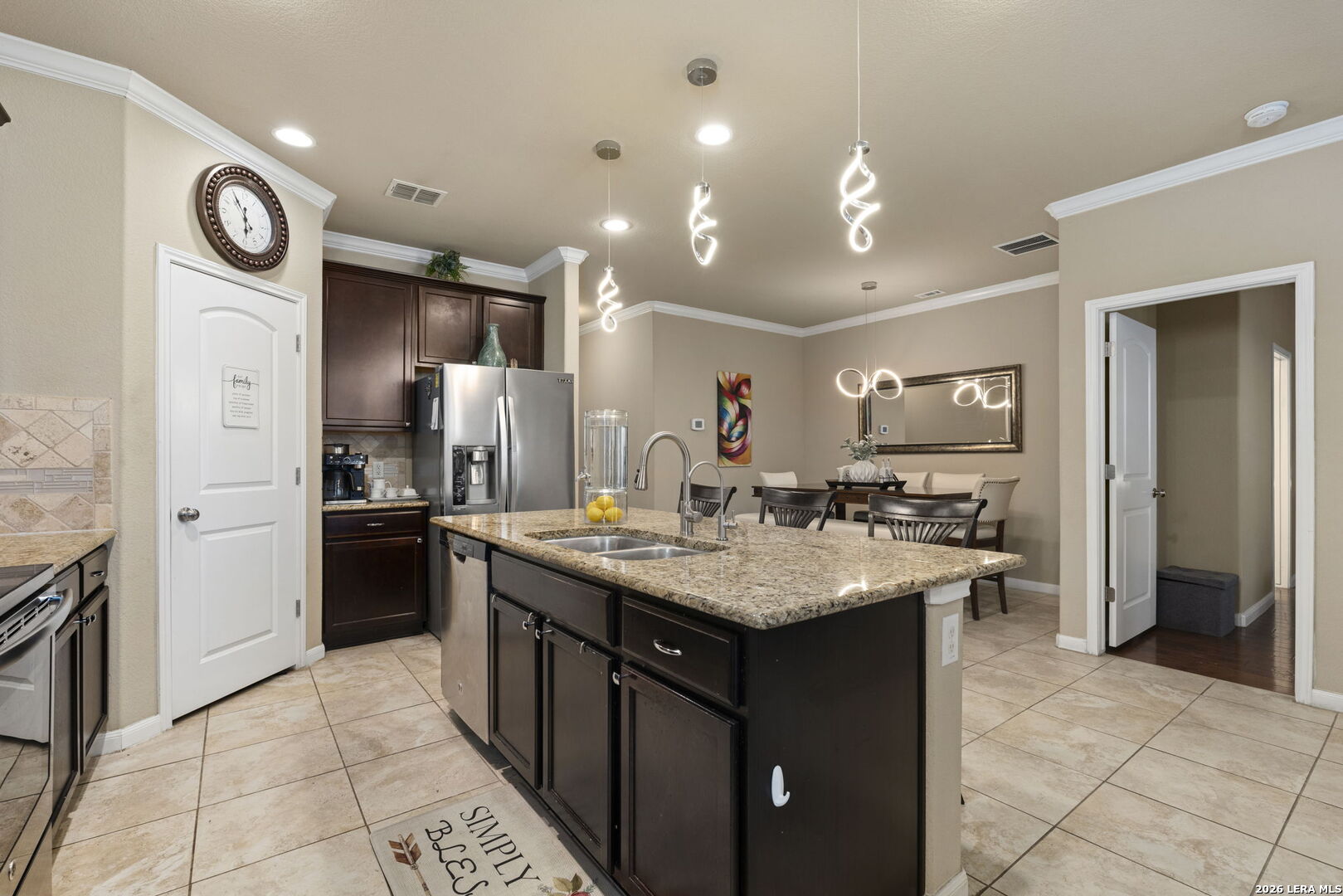 2909 Sunset Summit