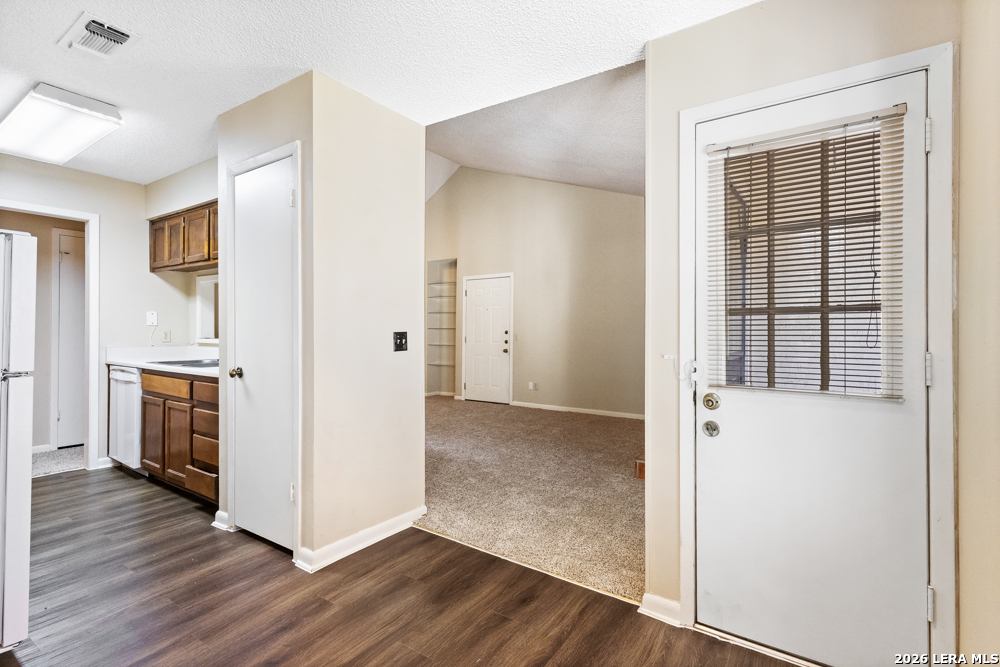 2255 Thousand Oaks Unit: 504