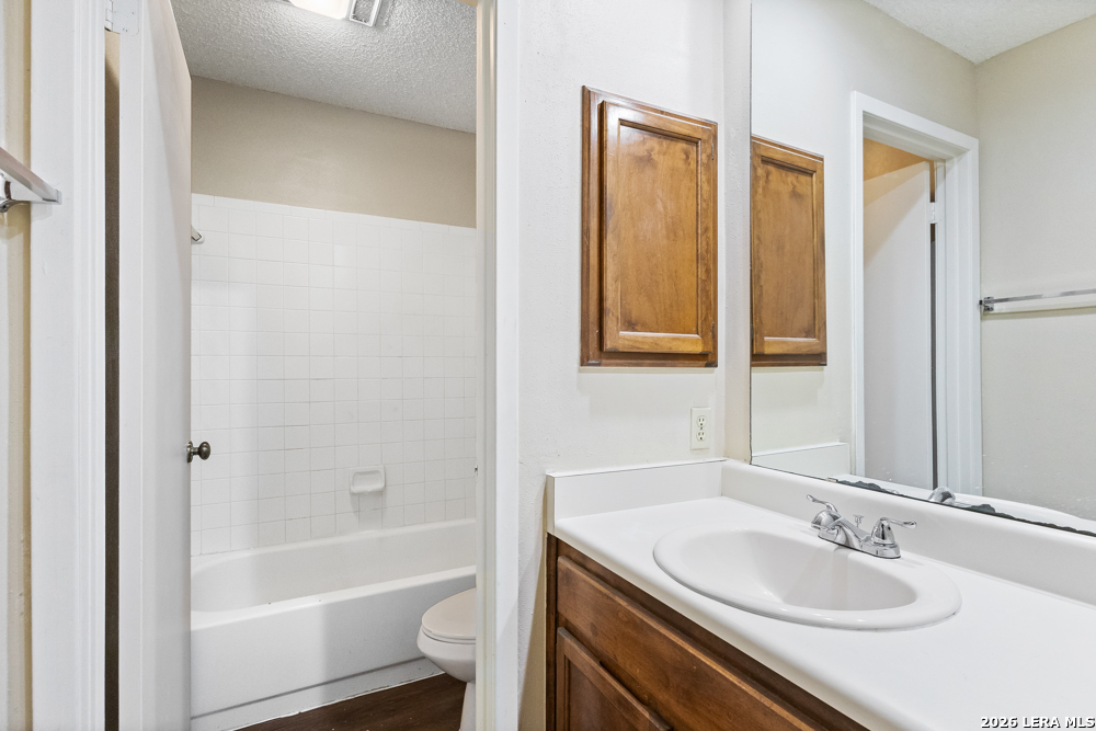 2255 Thousand Oaks Unit: 504