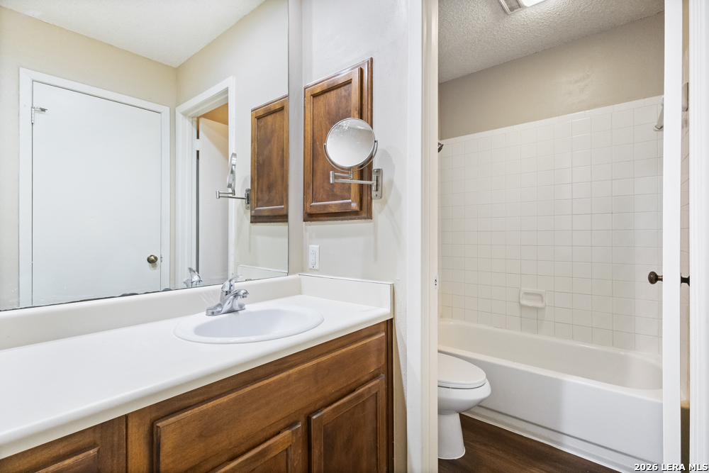 2255 Thousand Oaks Unit: 504