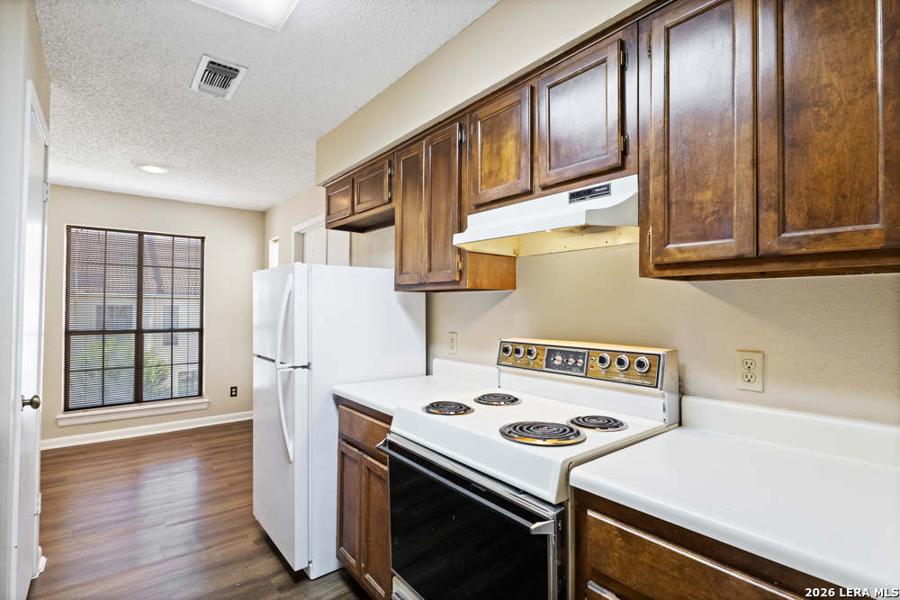 2255 Thousand Oaks Unit: 504