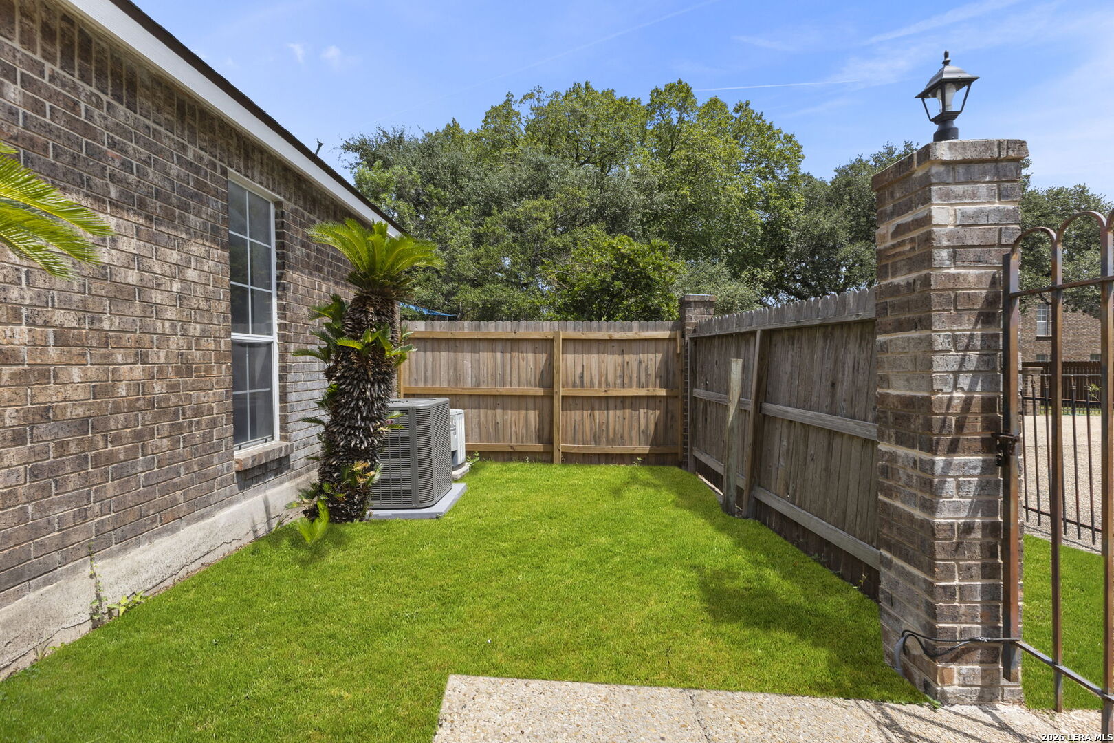 16715 Henderson Pass