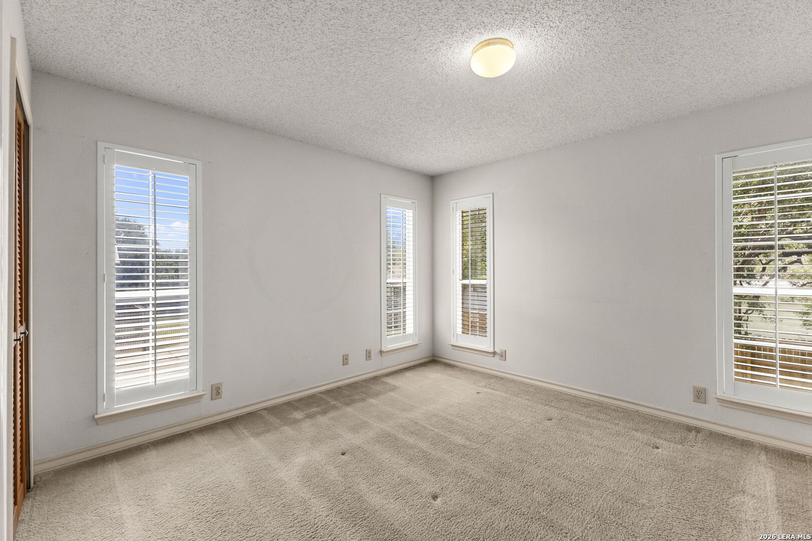 16715 Henderson Pass