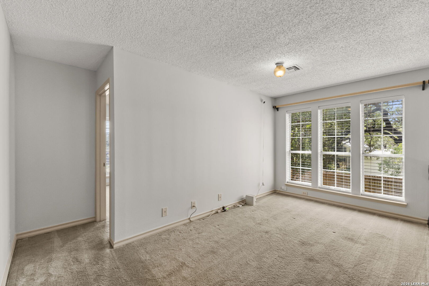 16715 Henderson Pass