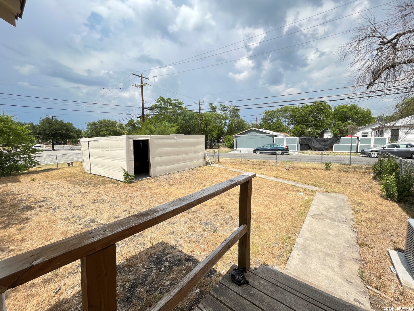 703 W Olmos Dr
