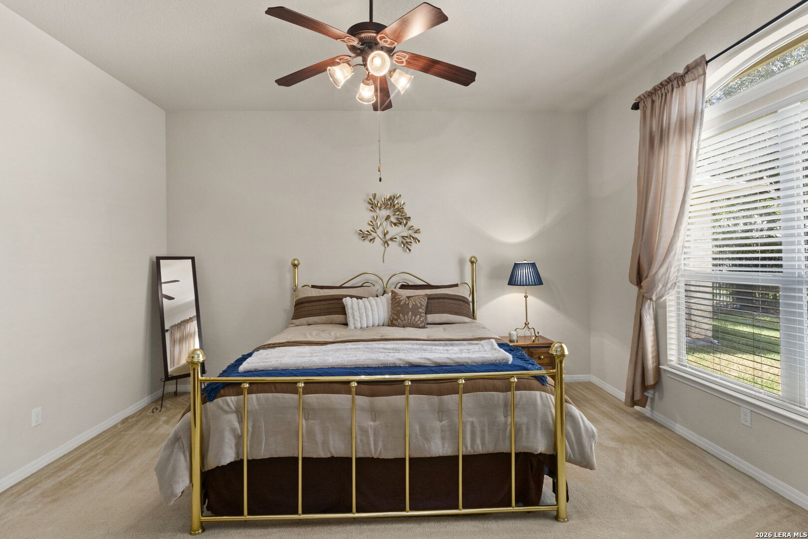 848 San Ignacio