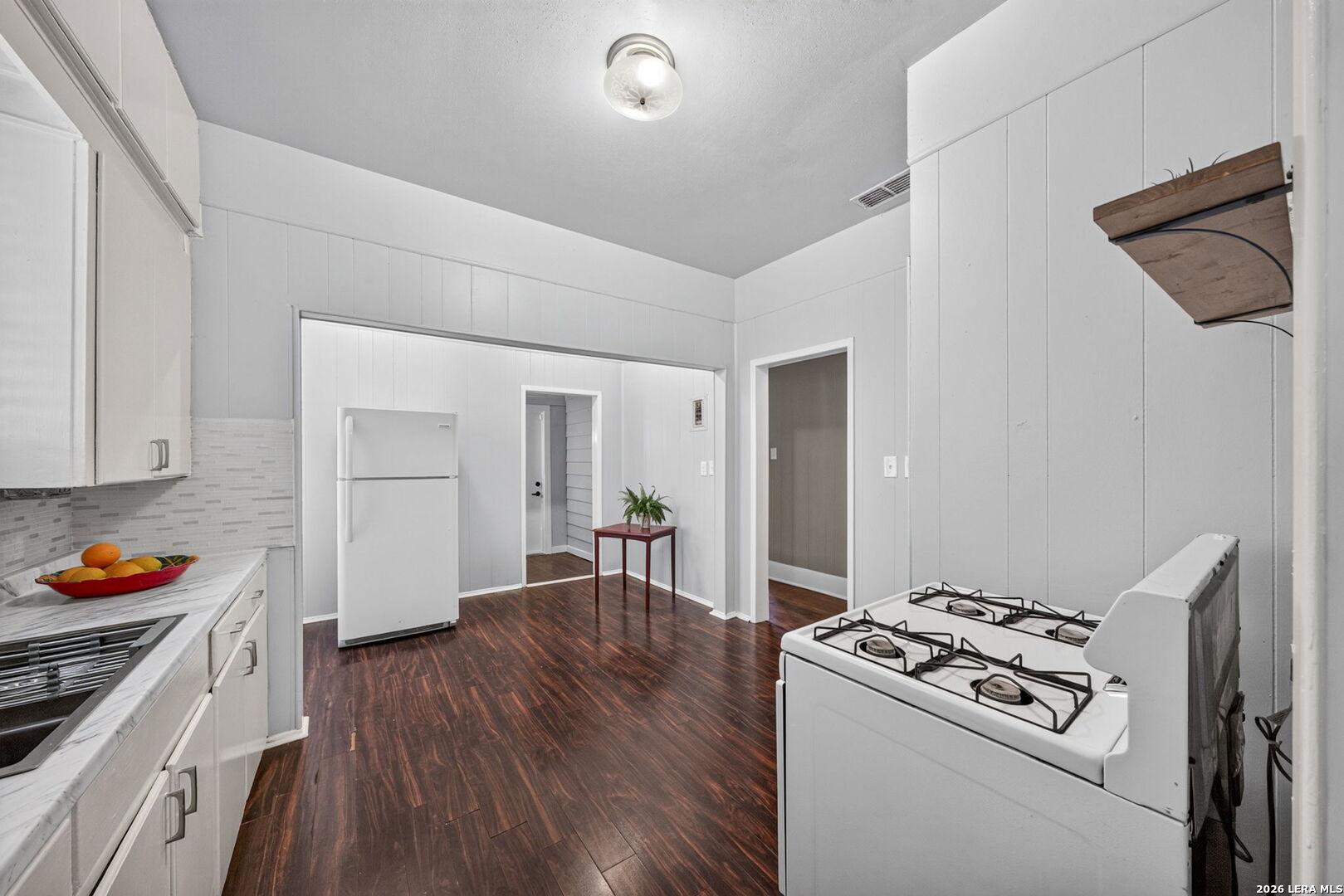 1023 W French