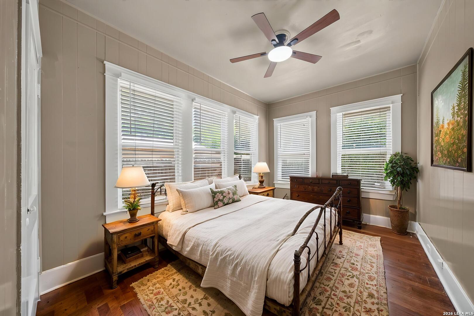 1023 W French