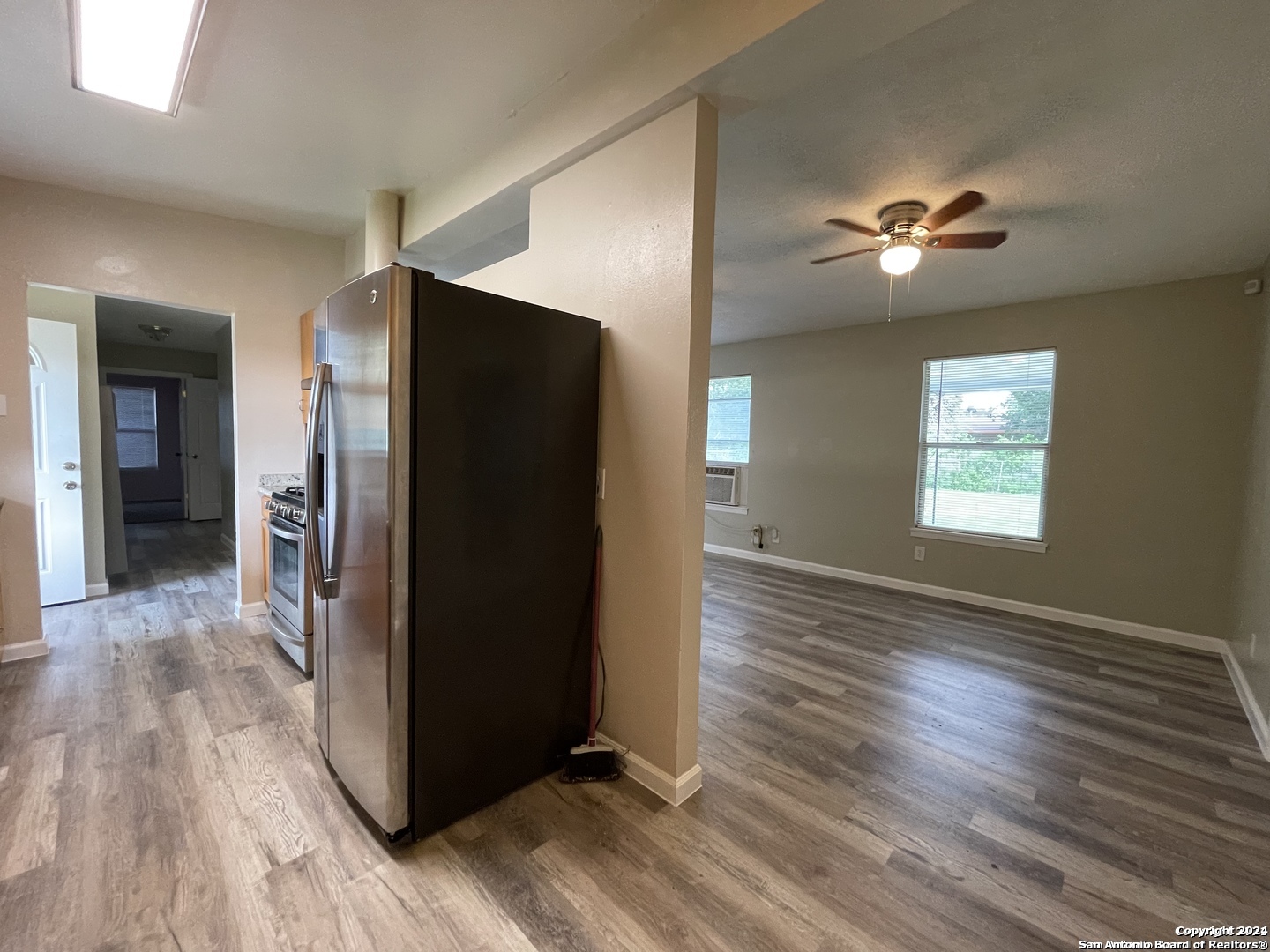 130 ASHFORD DR